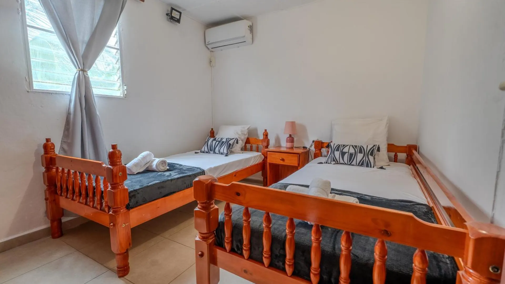 Maison Agreable Pour Des Vacances En Famille Capesterre Tatil Evi